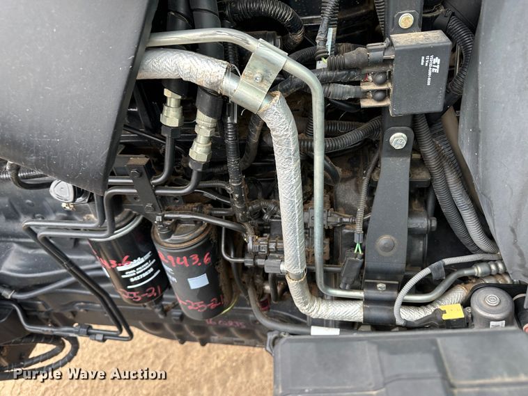 image for item LT9299 2014 New Holland T6.175  MFWD tractor