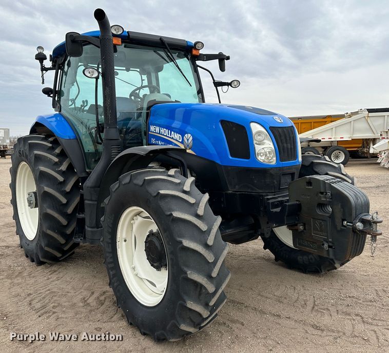 image for item LT9300 2014 New Holland T6.175  MFWD tractor