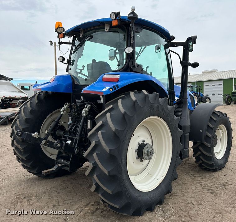 image for item LT9300 2014 New Holland T6.175  MFWD tractor