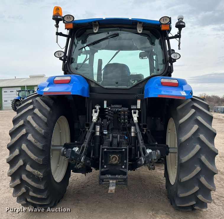 image for item LT9300 2014 New Holland T6.175  MFWD tractor