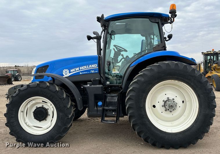 image for item LT9300 2014 New Holland T6.175  MFWD tractor