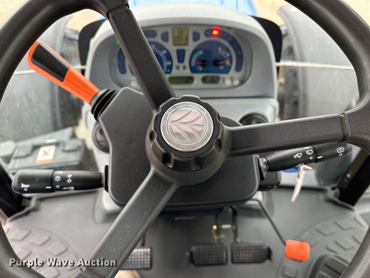 image for item LT9300 2014 New Holland T6.175  MFWD tractor