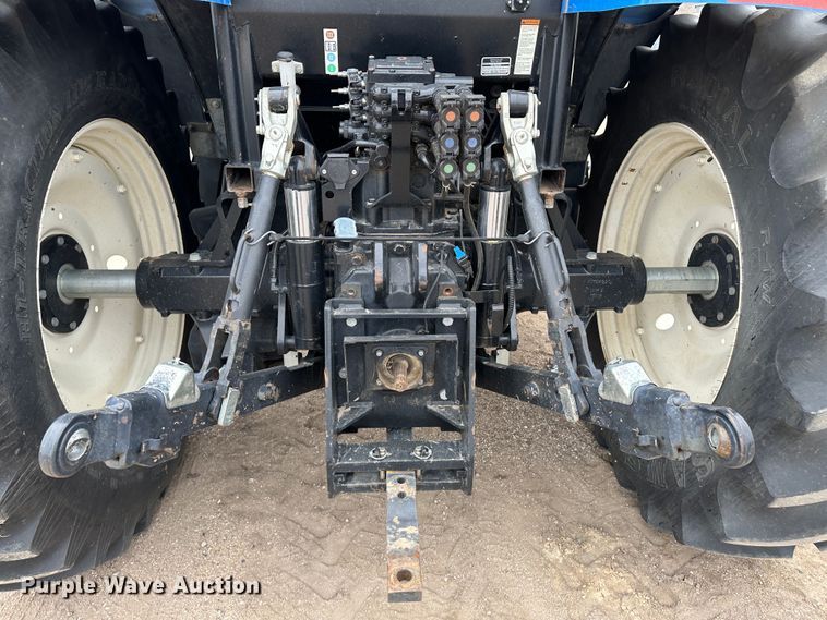 image for item LT9300 2014 New Holland T6.175  MFWD tractor