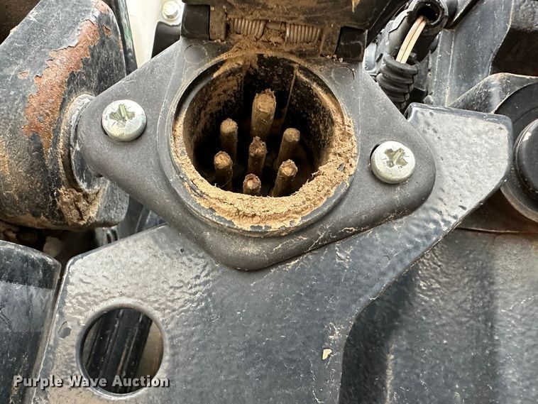 image for item LT9300 2014 New Holland T6.175  MFWD tractor