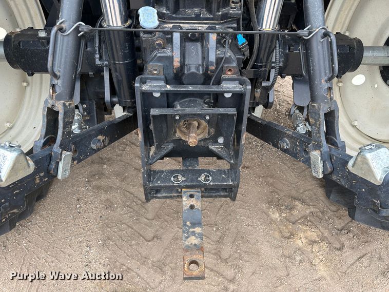 image for item LT9300 2014 New Holland T6.175  MFWD tractor