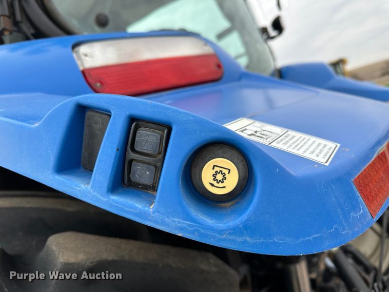 image for item LT9300 2014 New Holland T6.175  MFWD tractor