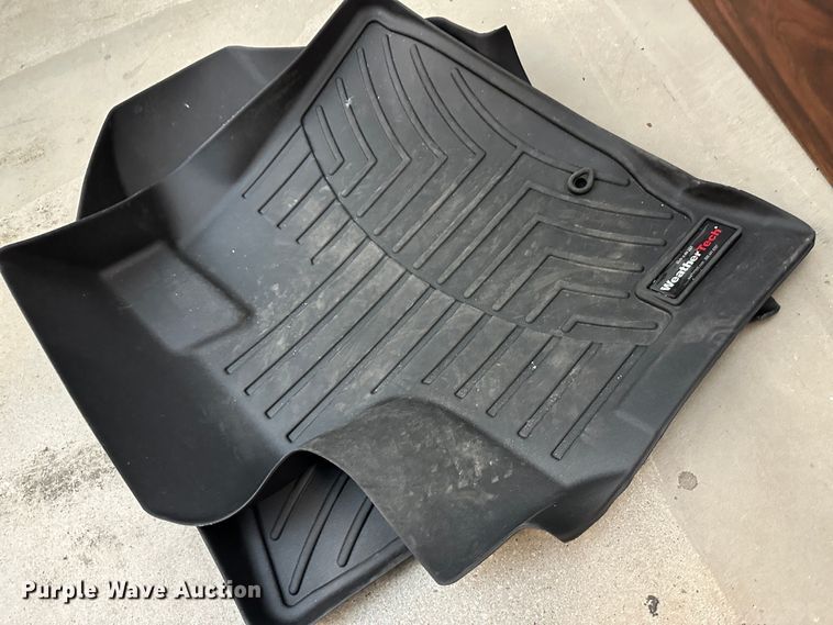 image for item LT9318 WeatherTech floor mats
