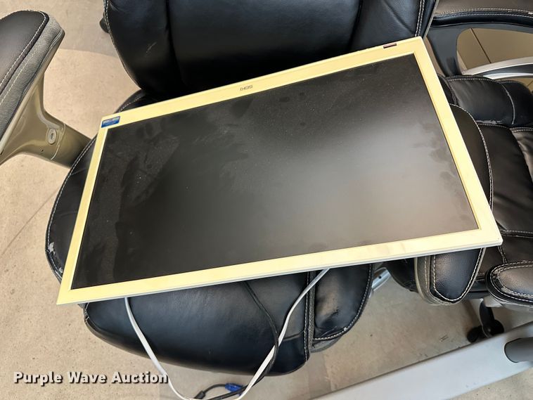 image for item LT9319 (3) monitors