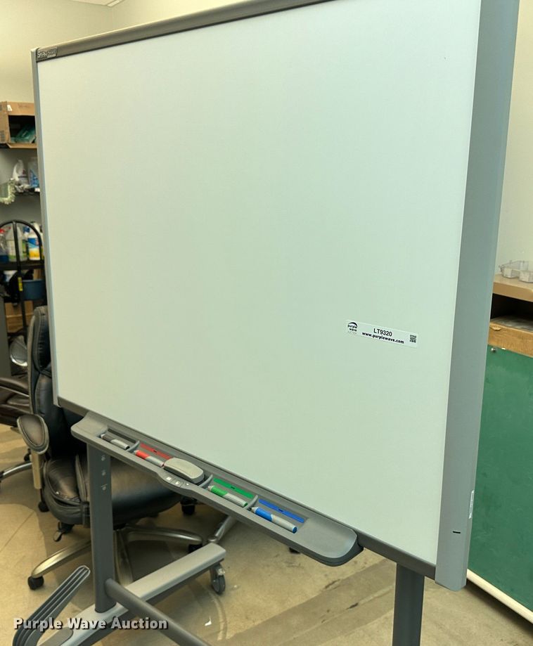 image for item LT9320 Smartboard interactive display