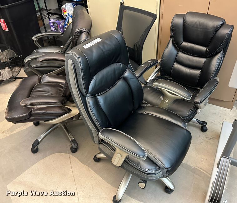 image for item LT9321 (5) chairs