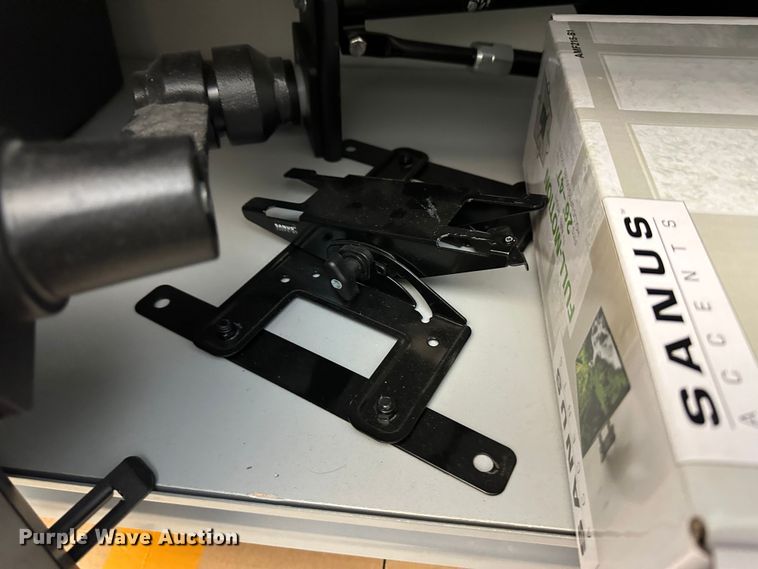 image for item LT9322 Automotive accessories