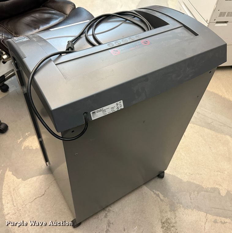 image for item LT9326 GBC Shredmaster 5020S  paper shredder
