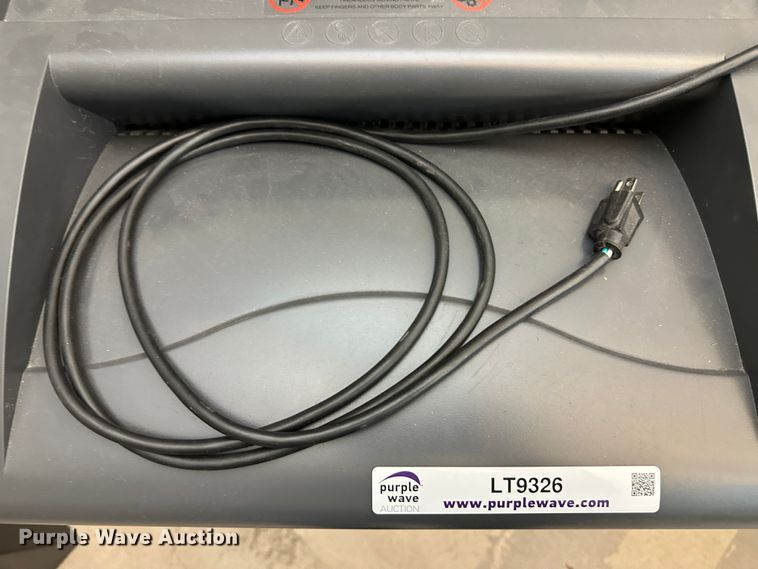 image for item LT9326 GBC Shredmaster 5020S  paper shredder