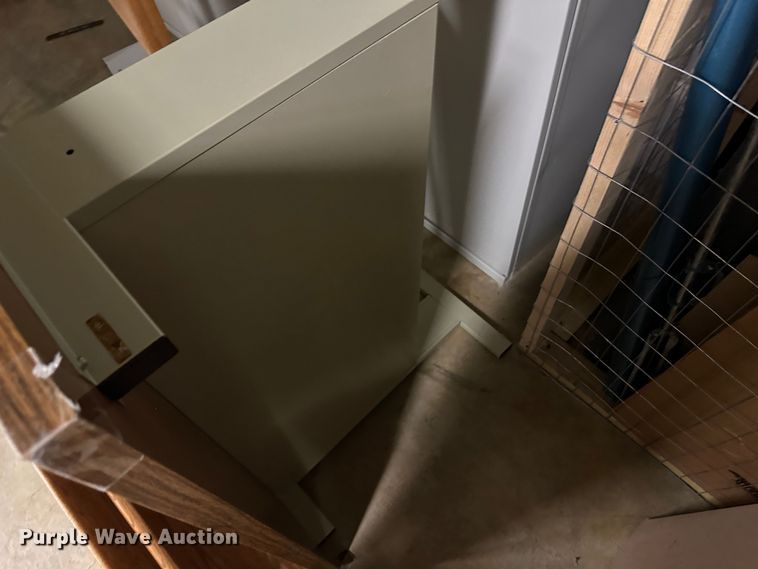 image for item LT9331 Office supplies and equipment