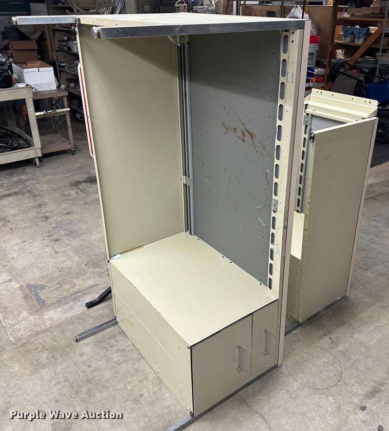 image for item LT9331 Office supplies and equipment