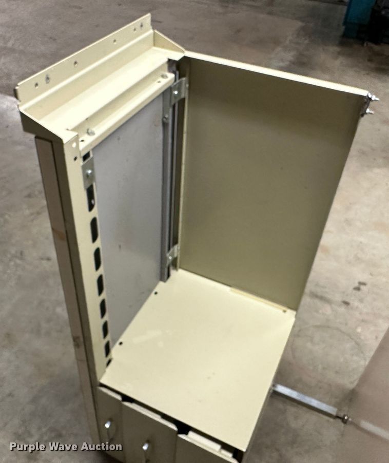 image for item LT9331 Office supplies and equipment