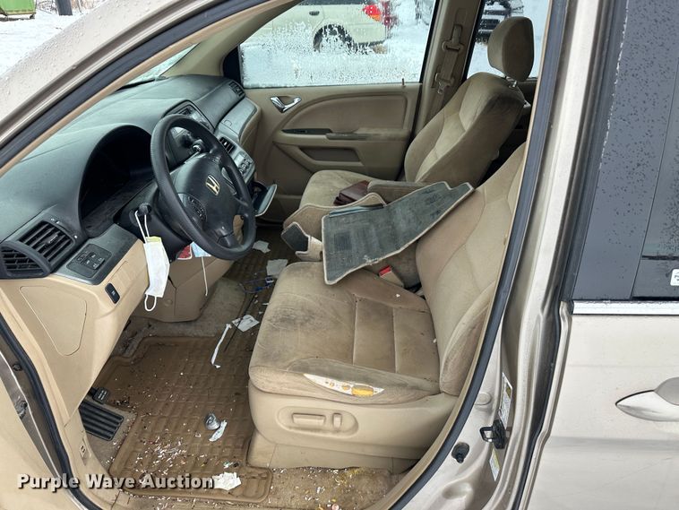 image for item LT9348 2006 Honda Odyssey EX  van