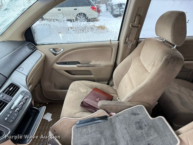 image for item LT9348 2006 Honda Odyssey EX  van