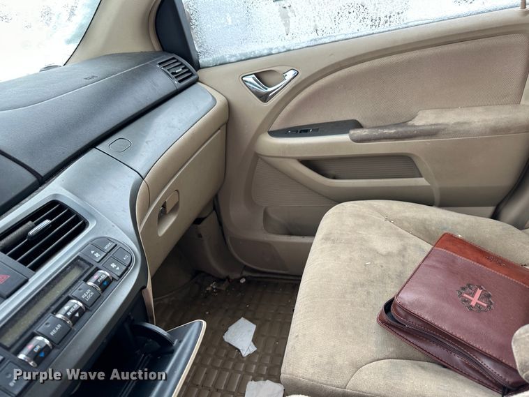 image for item LT9348 2006 Honda Odyssey EX  van