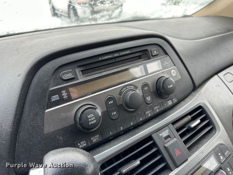 image for item LT9348 2006 Honda Odyssey EX  van