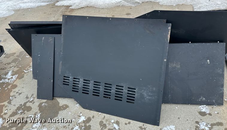 image for item LT9352 K-9 unit vehicle cage