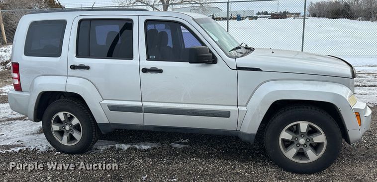 image for item LT9354 2009 Jeep Liberty  SUV