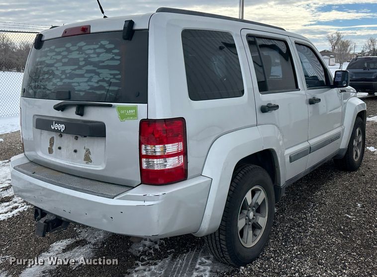 image for item LT9354 2009 Jeep Liberty  SUV