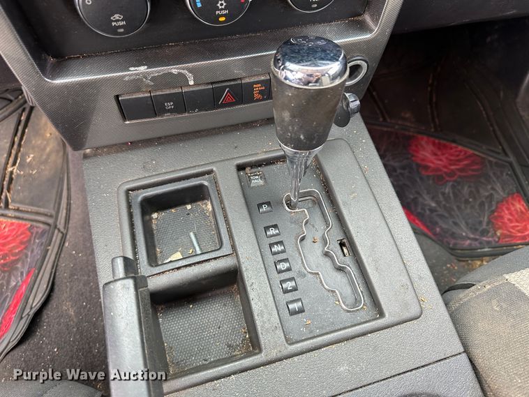 image for item LT9354 2009 Jeep Liberty  SUV