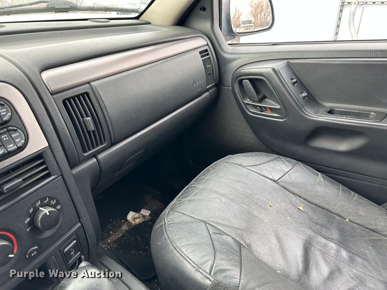 image for item LT9355 2003 Jeep Grand Cherokee  SUV