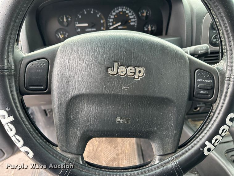 image for item LT9355 2003 Jeep Grand Cherokee  SUV