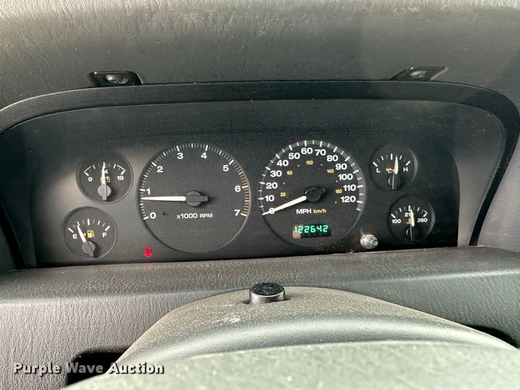 image for item LT9355 2003 Jeep Grand Cherokee  SUV