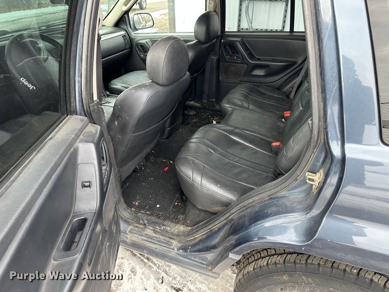 image for item LT9355 2003 Jeep Grand Cherokee  SUV