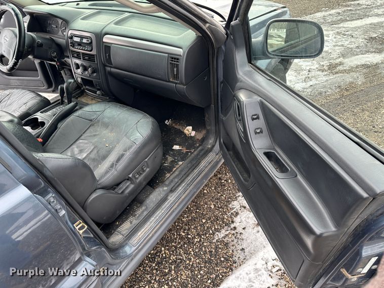 image for item LT9355 2003 Jeep Grand Cherokee  SUV