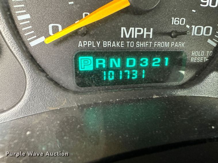 image for item LT9356 2001 Chevrolet Silverado 1500  Ext. Cab pickup truck