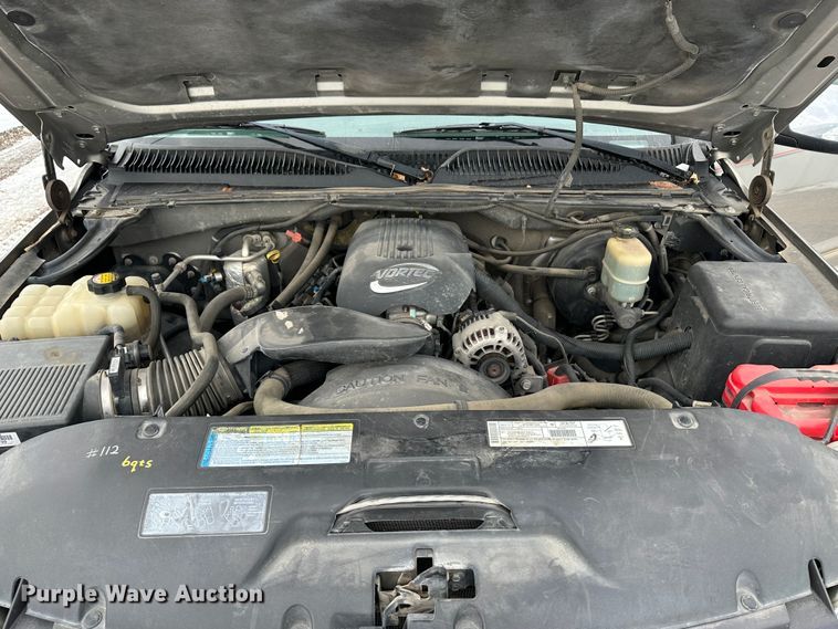 image for item LT9356 2001 Chevrolet Silverado 1500  Ext. Cab pickup truck