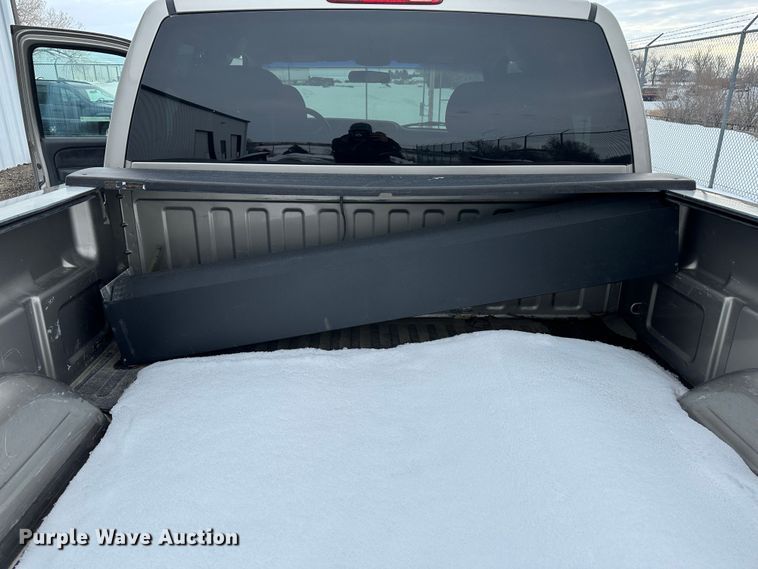 image for item LT9356 2001 Chevrolet Silverado 1500  Ext. Cab pickup truck