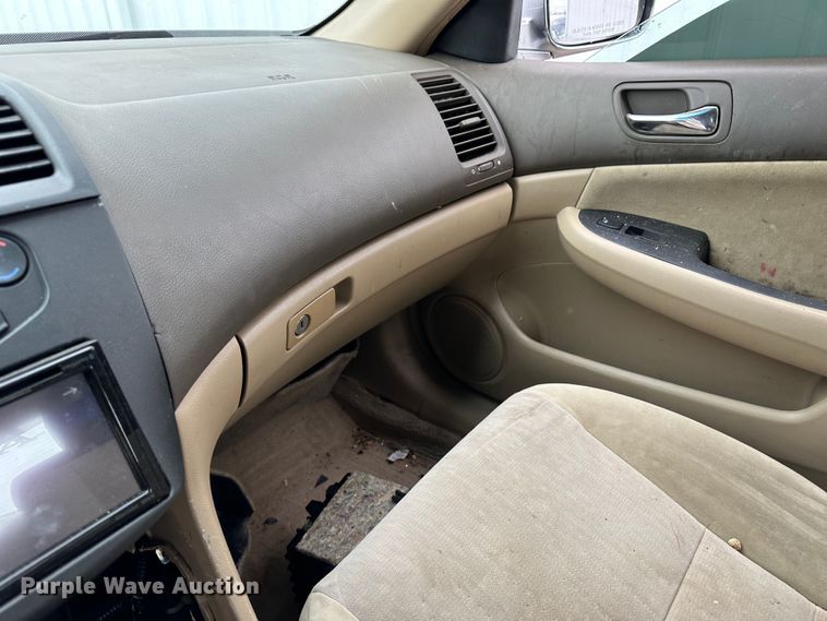 image for item LT9357 2004 Honda Accord