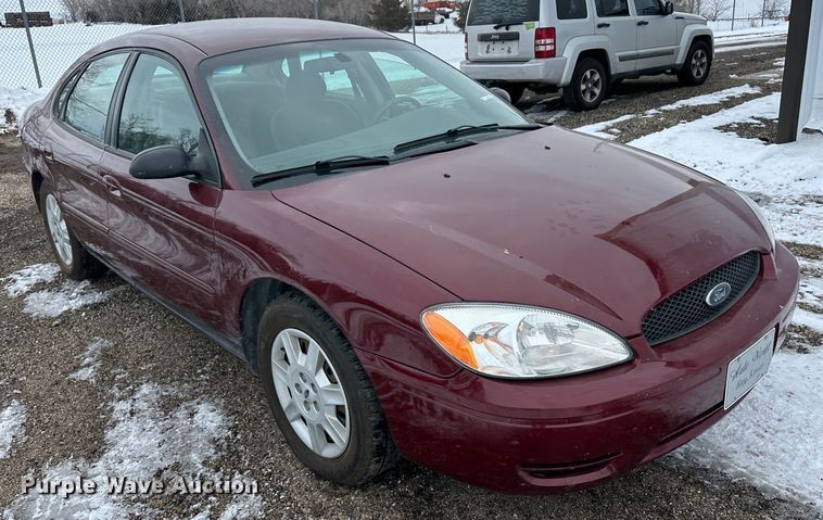 image for item LT9358 2005 Ford Taurus