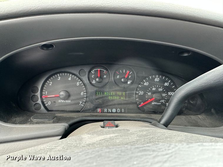 image for item LT9358 2005 Ford Taurus