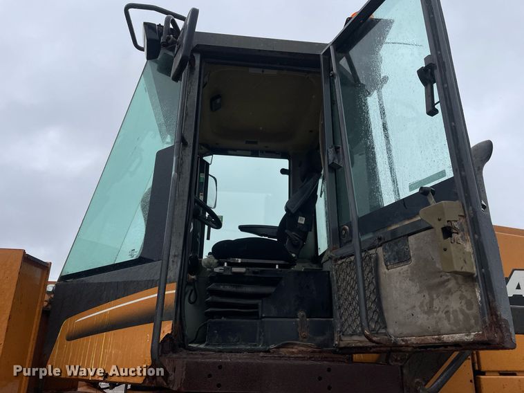 image for item MA9845 2005 Case 821C  wheel loader