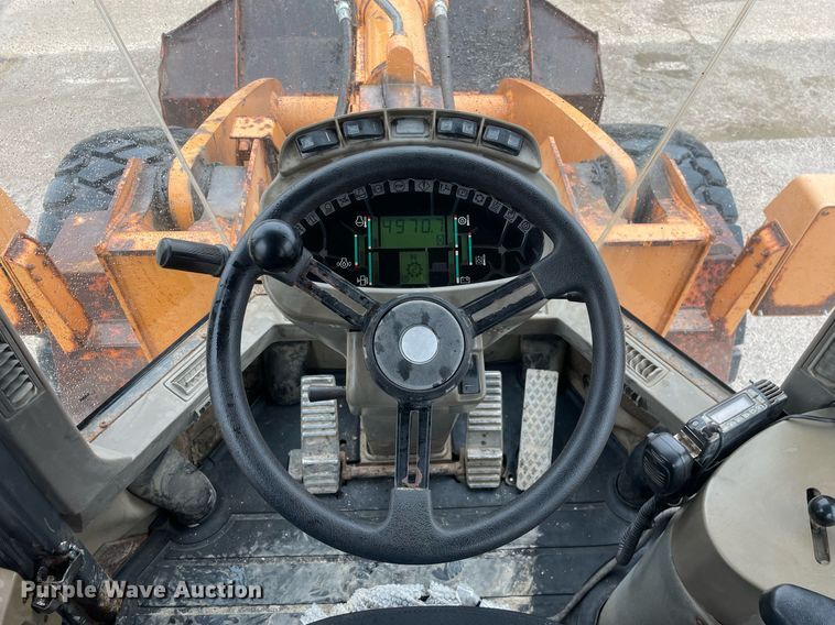 image for item MA9845 2005 Case 821C  wheel loader