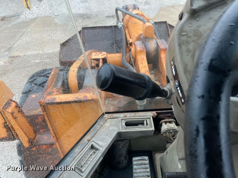 image for item MA9845 2005 Case 821C  wheel loader