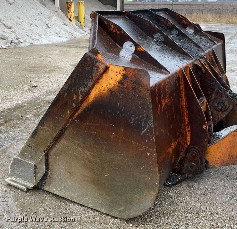 image for item MA9845 2005 Case 821C  wheel loader