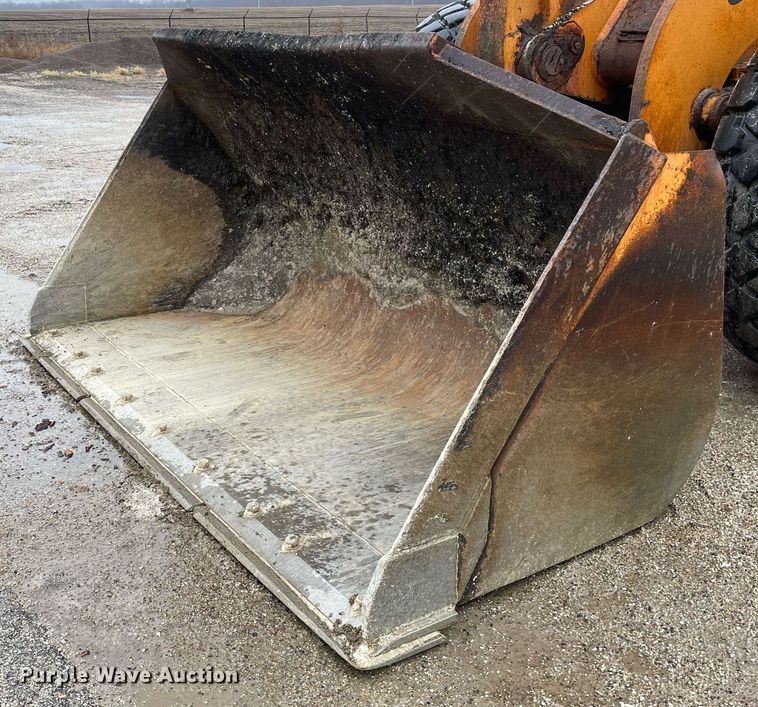 image for item MA9845 2005 Case 821C  wheel loader