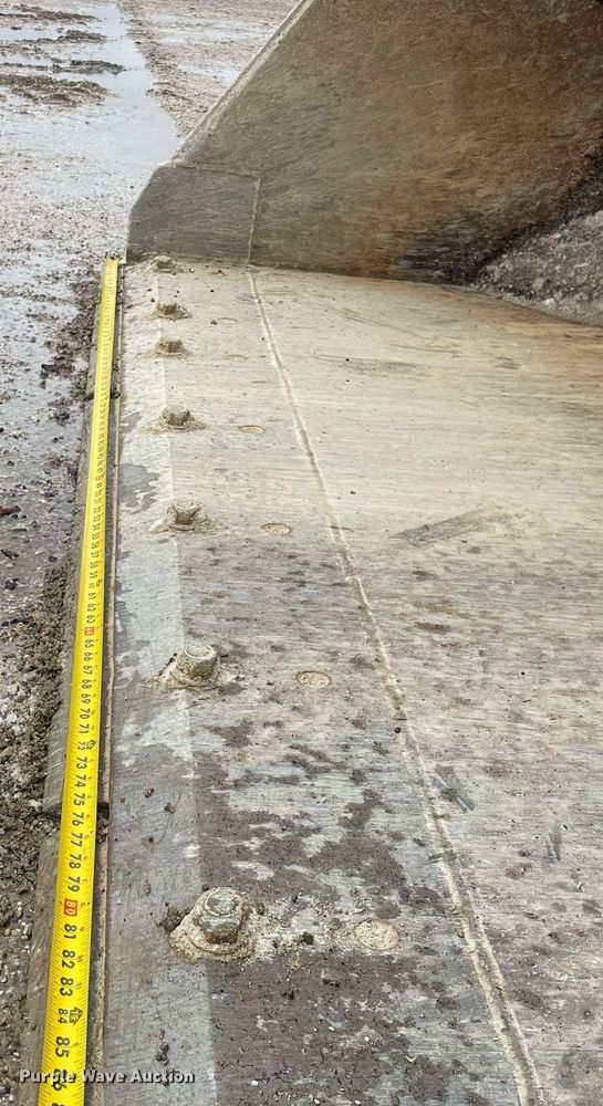 image for item MA9845 2005 Case 821C  wheel loader