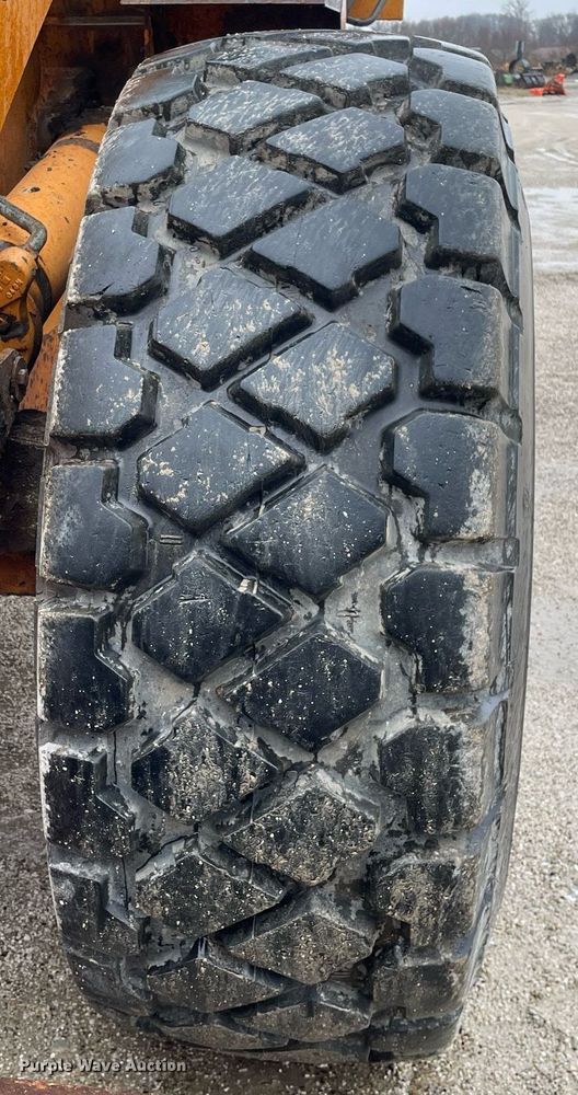 image for item MA9845 2005 Case 821C  wheel loader