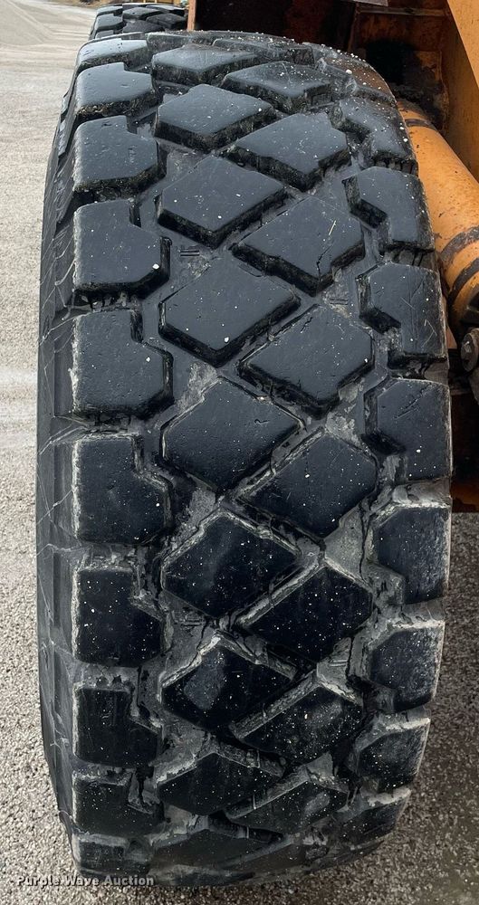 image for item MA9845 2005 Case 821C  wheel loader