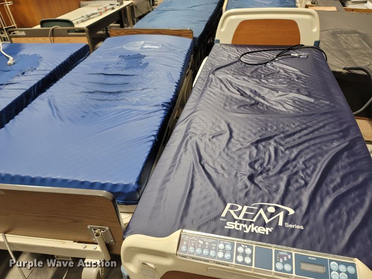 image for item MH9693 (9) hospital beds