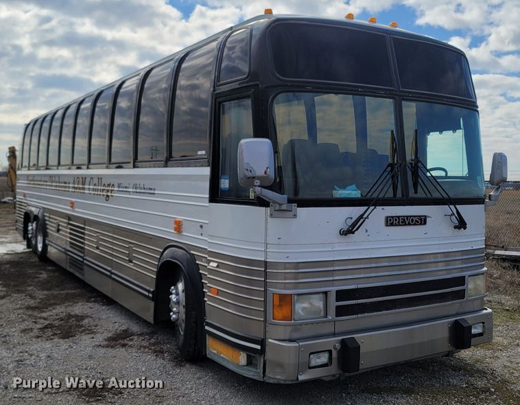 image for item MH9710 1999 Prevost 1999  coach bus