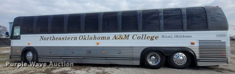 image for item MH9710 1999 Prevost 1999  coach bus